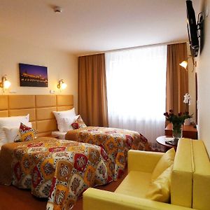 Private 2-Bedroom Apartment
